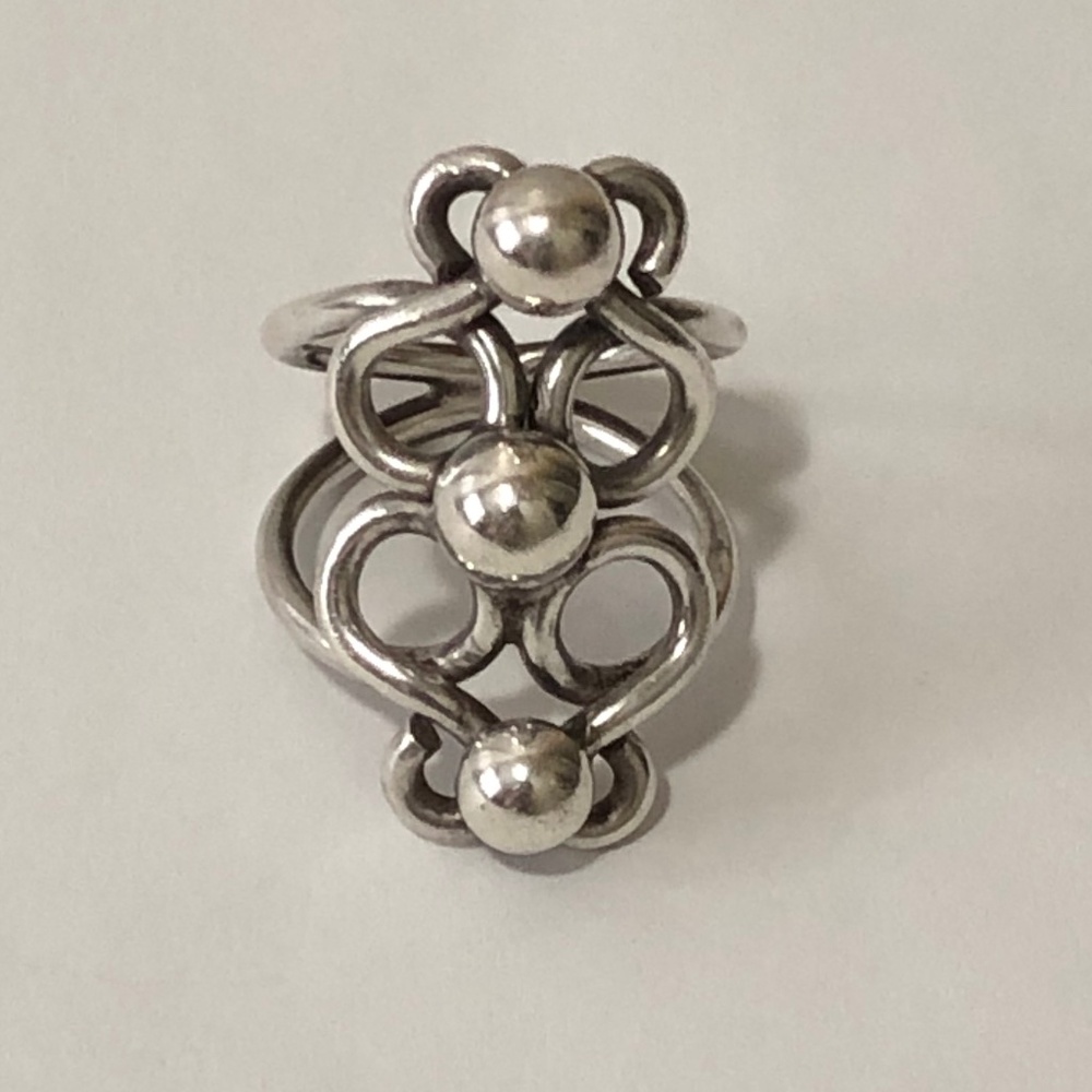 Polished Silver Openwork Triple-Ball Women's Ring